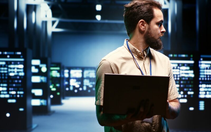 Cloud vs Serveurs Physiques – Quelle Solution Choisir pour Votre Entreprise ?